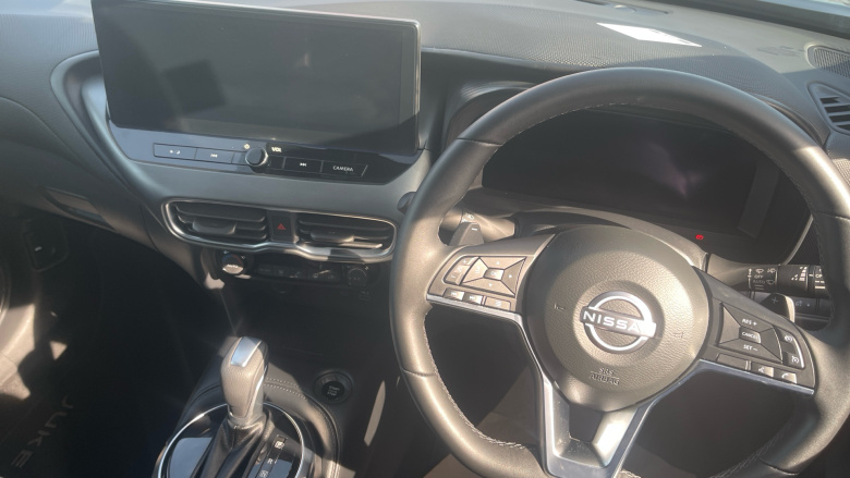 Nissan Juke 1.0 DiG-T N-Connecta 5dr DCT Petrol Hatchback